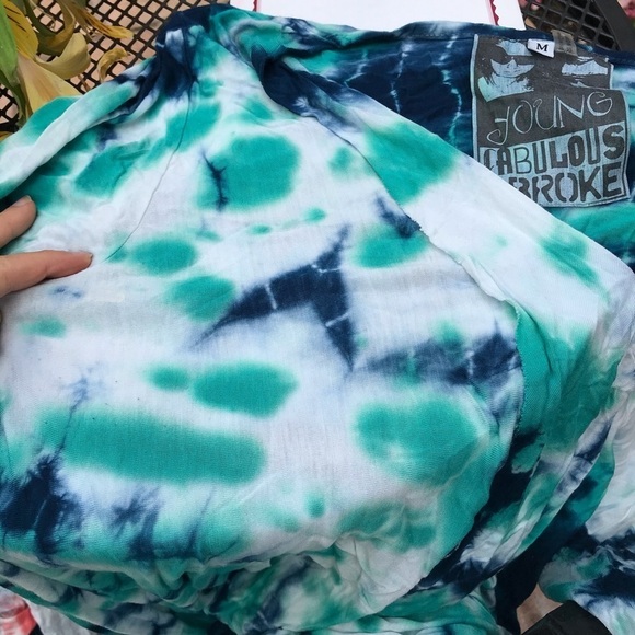 CYoung Fabulous and Broke / splendor tie dye top m - Picture 4 of 4